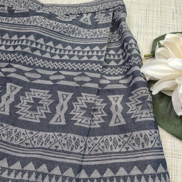 1 State Women's Skort Gray Aztec Tribal Print Asymmetrical Hem Size Small - Picture 6 of 6